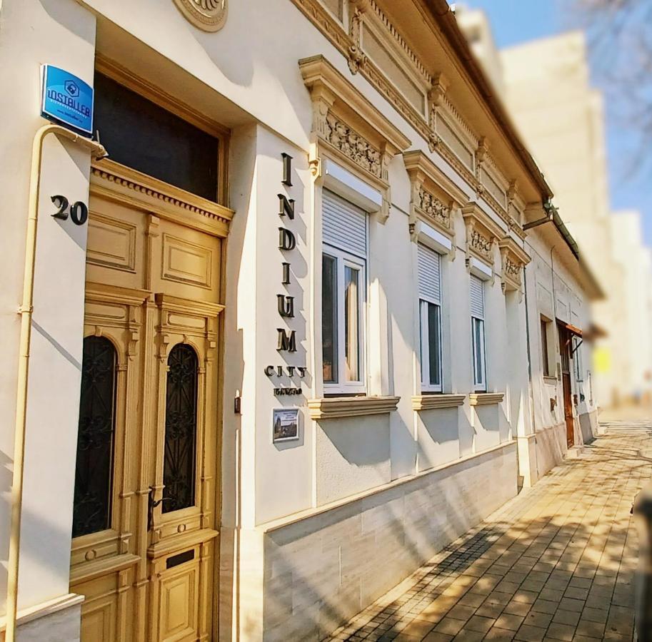 Indium City Panzio Eger Eksteriør bilde